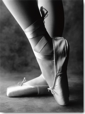 Reprodukce - Fotografie - Feet of Ballet Dancer, Chris Corrie