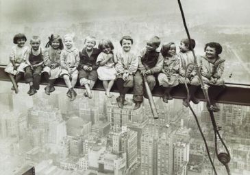 Reprodukce - Fotografie - TR / Kids over New York, Anonym
